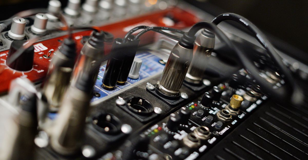 XLR connectors: why professionals choose balanced audio transmission